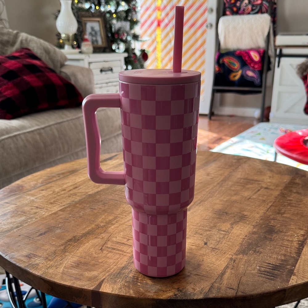 Pink Checkered Tumbler with Straw - Picture 2 of 3
